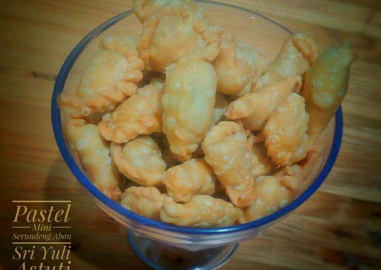 Resep Pastel Mini isi Serundeng Abon By Yulionet