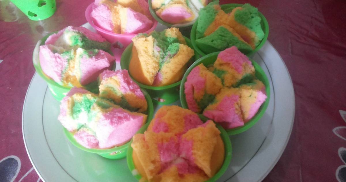 Resep Bolu kukus mekar warna warni Resep Bolu kukus mekar warna warni
