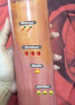 Carrot strawberry mix guava juice