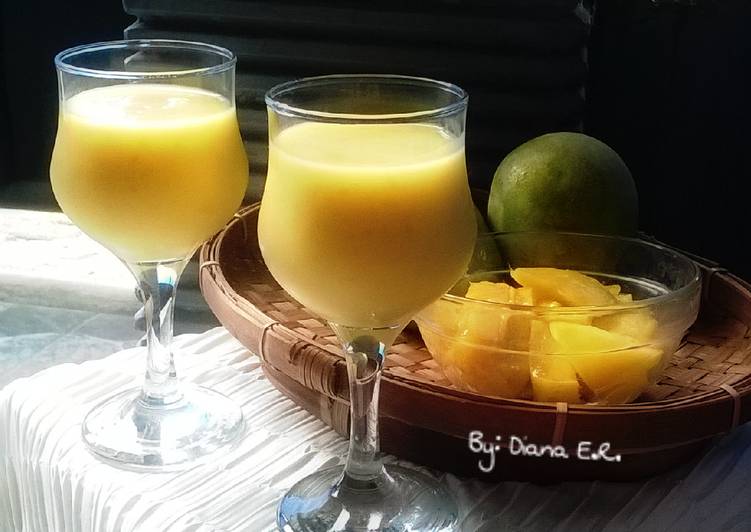 gambar untuk resep makanan Mango Smoothies (Jus Mangga Kental)