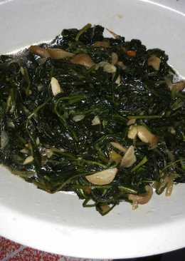 Cah kangkung jamur merang saus tiram