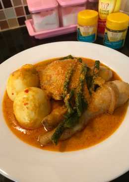 Gulai ayam telur