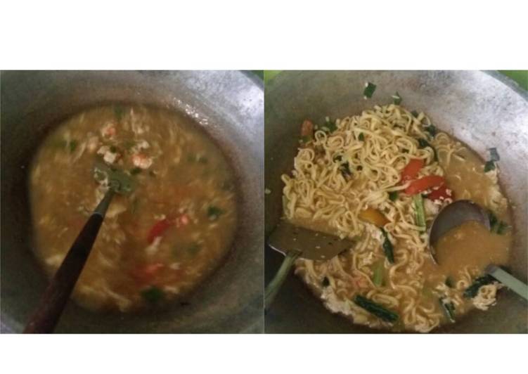 Resep Mie godog jawa Kaldu udang+kepiting By hermi oktavia