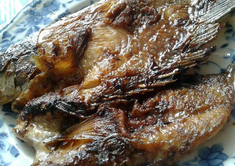 gambar untuk cara membuat Gurame bakar kecap pakai teflon