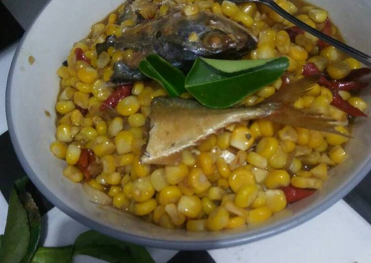 Resep Tumis jagung manis dan ikan  peda  oleh Dapur Deknyul 