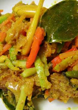 Pesmol ikan ekor kuning