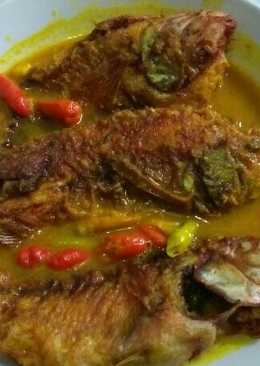 Ikan Mas bumbu kuning