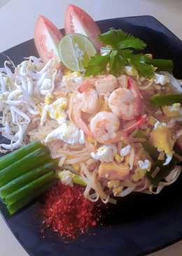 Pad Thai (mie goreng thailand)