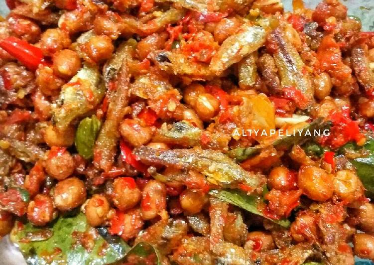 cara membuat Balado teri & kacang tanah