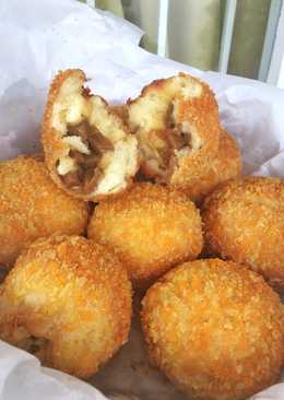 Roti Goreng Isi Tumis Bakso Kecap