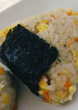 Nasi Goreng Putih Onigiri