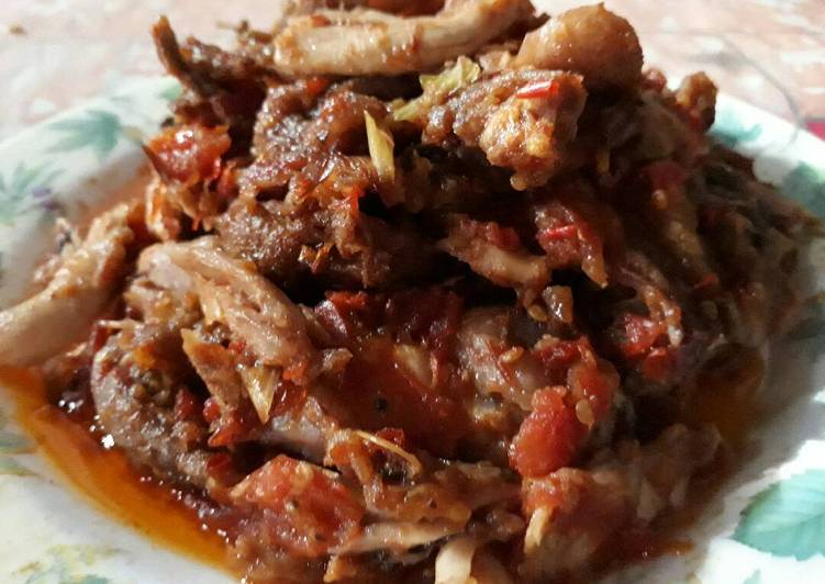 resep makanan Ayam goreng suwir