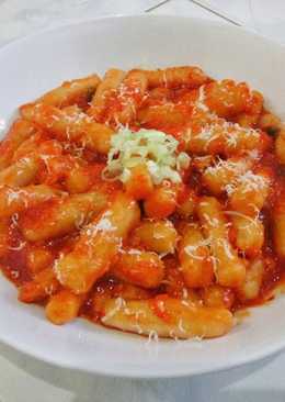 Tteokbokki / kue beras korea (mudah dijamin maknyus)