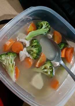 Sop Ayam Brokoli Wortel with Totole