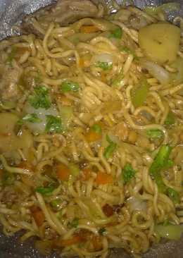 Mie kering bahan sop