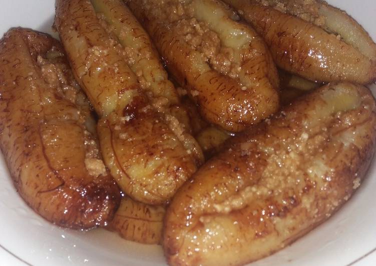 gambar untuk cara membuat Pisang goreng isi saus caramel