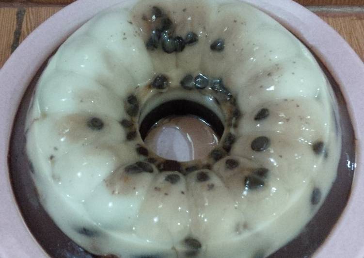 resep makanan Puding Susu Vanilla mix Coklat with Oreo and Chocochips