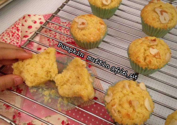 gambar untuk resep makanan Pumpkin Muffin