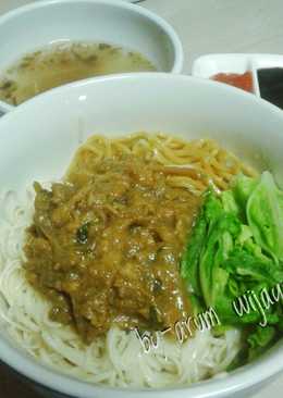 Mie ayam versi yee mee