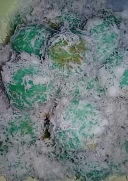 Klepon pandan tepung beras ketan