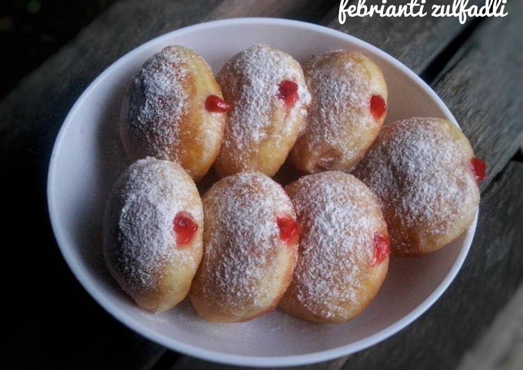  Resep  Donat  super fluffy isi  selai  strawberry oleh 