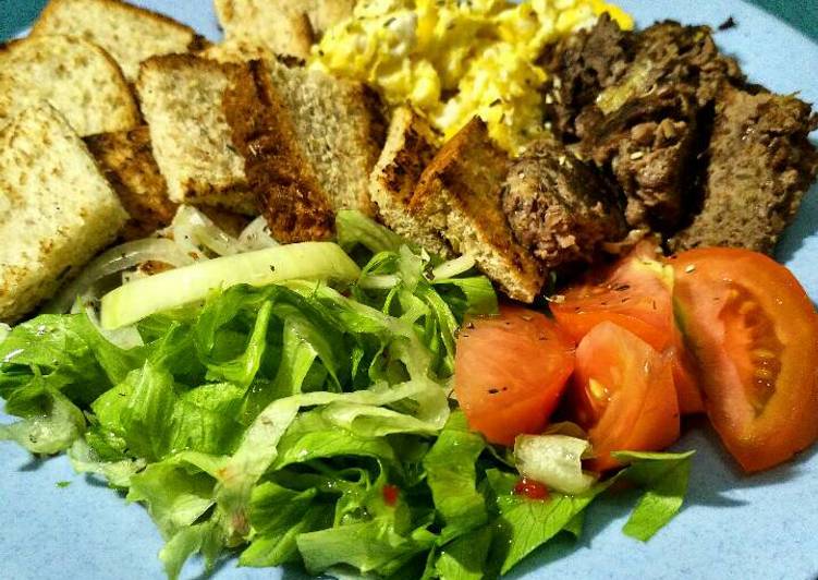 resep makanan Homemade Beef Burger Salad (Eat Clean Series)