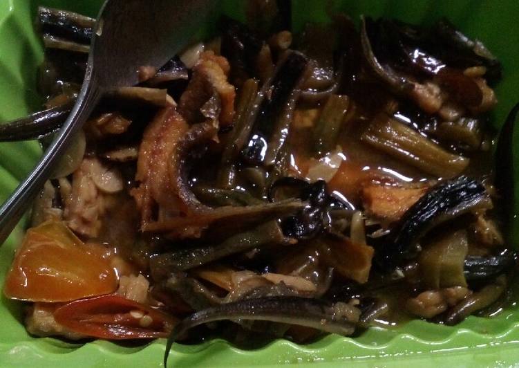 resep makanan Dendeng belut lombok idjo