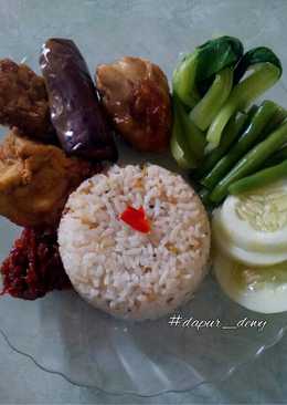 Nasi liwet (magic com)