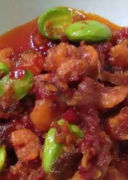 Balado udang pete pedas