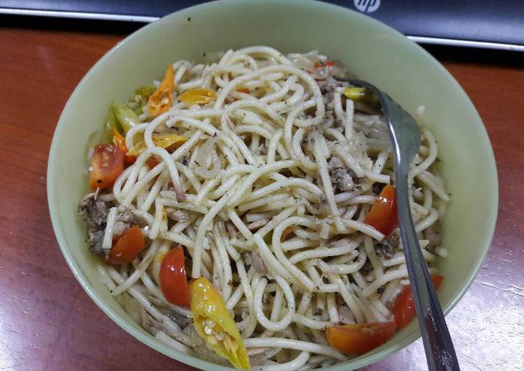 Resep Spaghetti aglio olio with tuna Kiriman dari Fina Ifadatul Maula