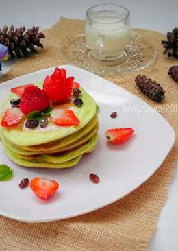 Avocado souffle pancake