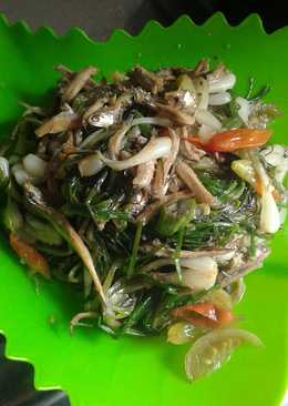 Tumis teri dan bawang kucai##beranibaking