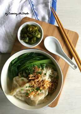 Prawn Wonton Noodles Soup