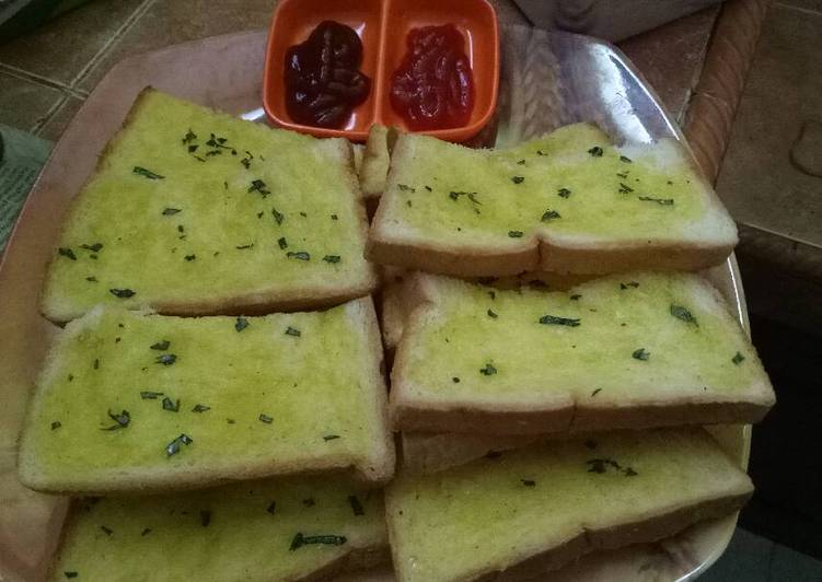 Resep Garlic bread (roti tawar) Dari Mahardika Supratiwi