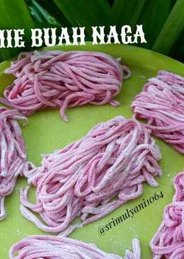 Mie buah naga