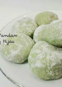 Mochi Pandan Isi Kacang Hijau