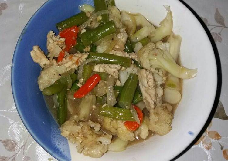 resep makanan Cah buncis kemkol ayam