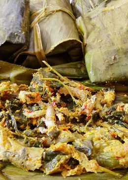 Pepes ikan teri basah