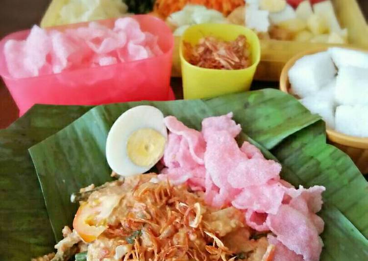 bahan dan cara membuat Gado-gado, salad lezat ala Indonesia