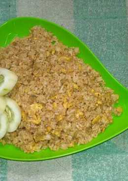 Nasi goreng poll pedas