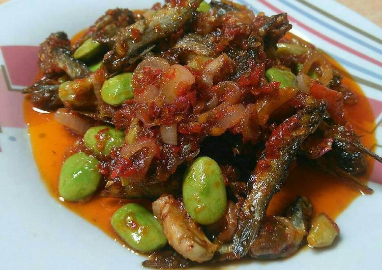 Resep Sambel mercon ikan asin lundu & pete Oleh Fatihatul Muali