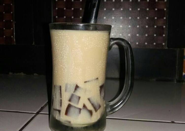 Resep Es kopi susu nutrijell Kiriman dari Mom Arsakha