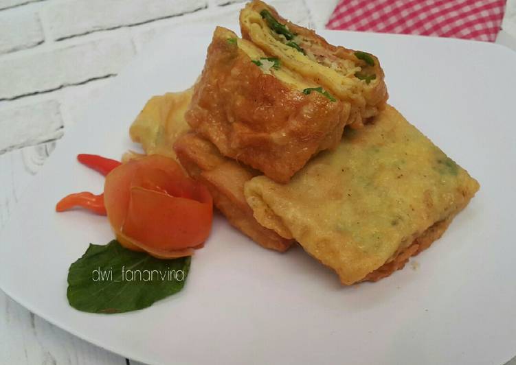 bahan dan cara membuat Martabak Telur Ayam rumahan