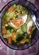 Soto daging sayur campur telor asin