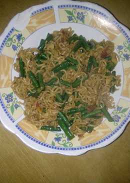 Tumis mie kacang panjang simple