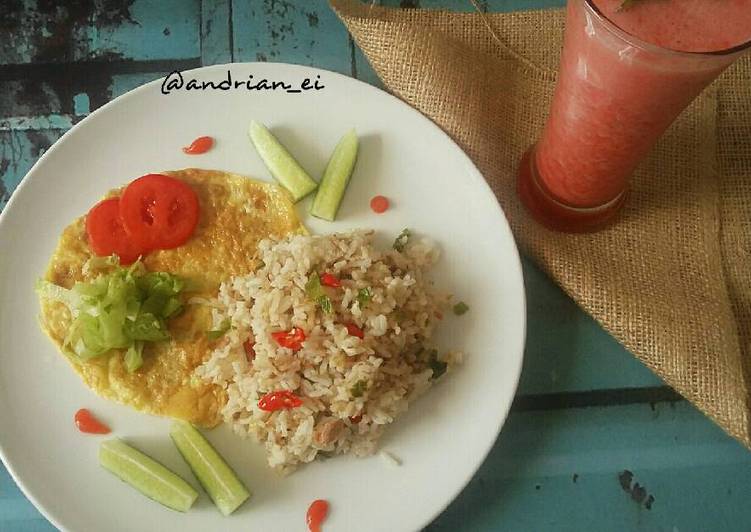 bahan dan cara membuat Nasi Goreng Kencur dengan Tuna