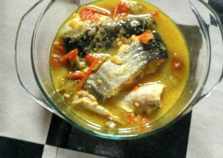 Resep Patin Bumbu Kuning ala Enyot - Yudhie Enyot