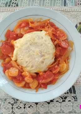 "Nasi telur dadar" with tomato sauce