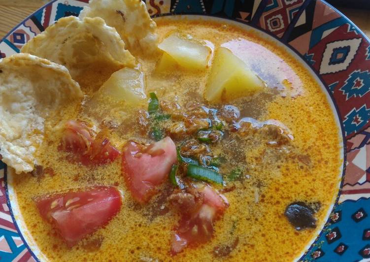 resep lengkap untuk Soto Betawi