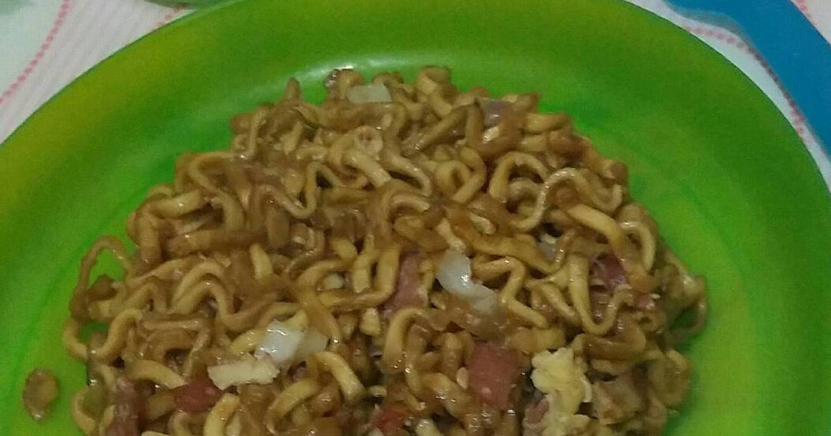 Resep Mie Goreng Spesial Smoked Beef and Chicken ala Ghariza Priyanto